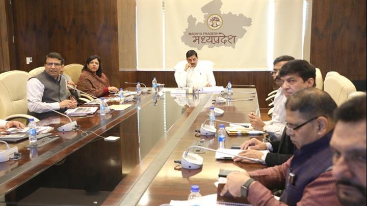 उद्योगों को आत्मनिर्भर और लाभकारी बनाए - मुख्यमंत्री डॉ. मोहन यादव